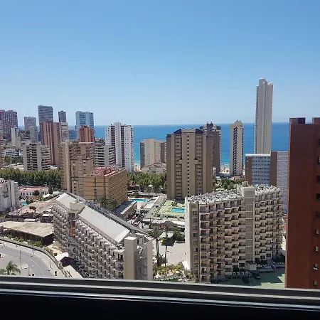 Gemelos 26 *
